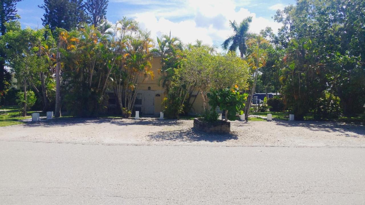 Hidden Harbor Suites Fort Myers Beach Exterior foto