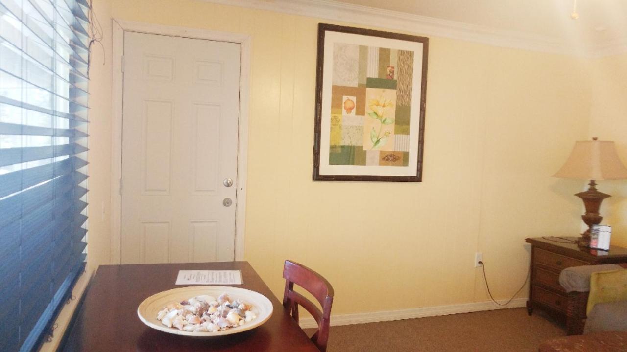 Hidden Harbor Suites Fort Myers Beach Exterior foto