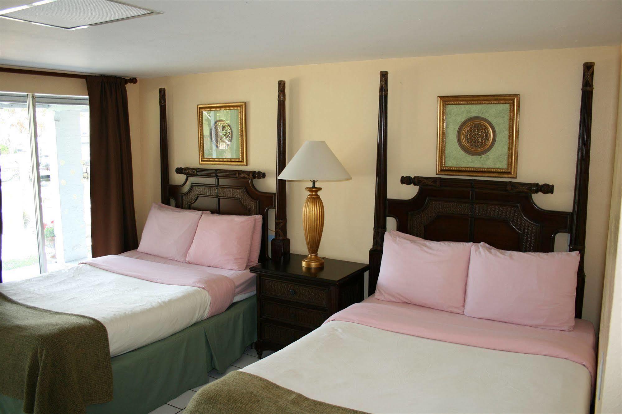 Hidden Harbor Suites Fort Myers Beach Exterior foto
